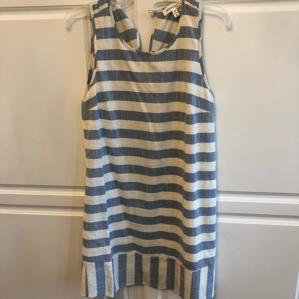 Sleeveless thick striped dress